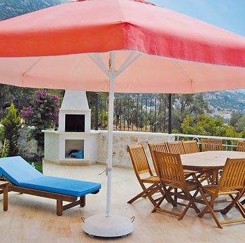 Antalya Kaş'ta lüks havuzlu yazlık villa