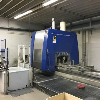 5x Eksenli CNC Uzun Yataklı Profil İşleme Freze Makinesi