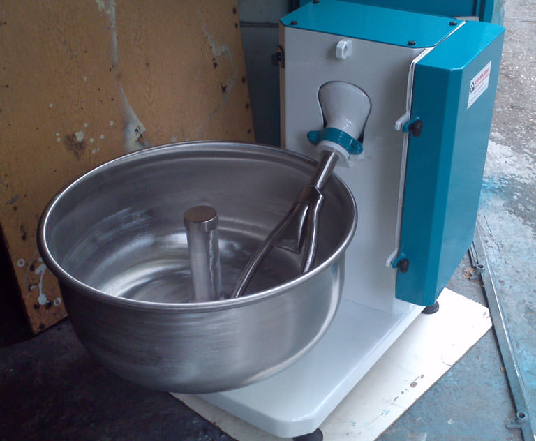 Gıda Hamuru Yoğurma Makinası (70cm/50kg)