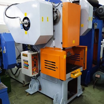 60 Ton Hava Kavramalı Full Eksantrik Pres
