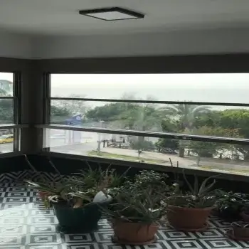 Giyotin Cam Balkon