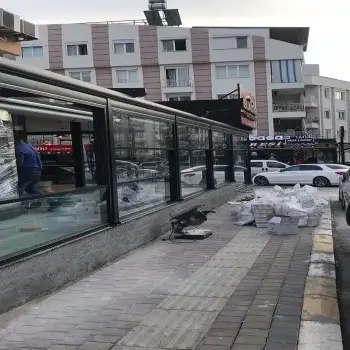 Giyotin Cam Balkon