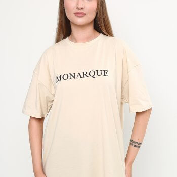 Women's T-shirt Studio Photo Shoot | Make a Difference in Your Online Store!