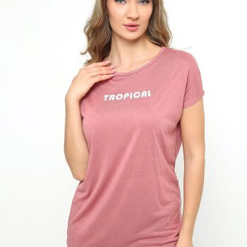 Women's T-shirt Studio Photo Shoot | Make a Difference in Your Online Store!
