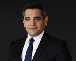 Prof. Dr. Özcan Çakmak Lazer Radyo Frekans Deviasyon Botox Doktoru