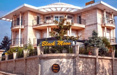 Villa Blackmoon Hotel