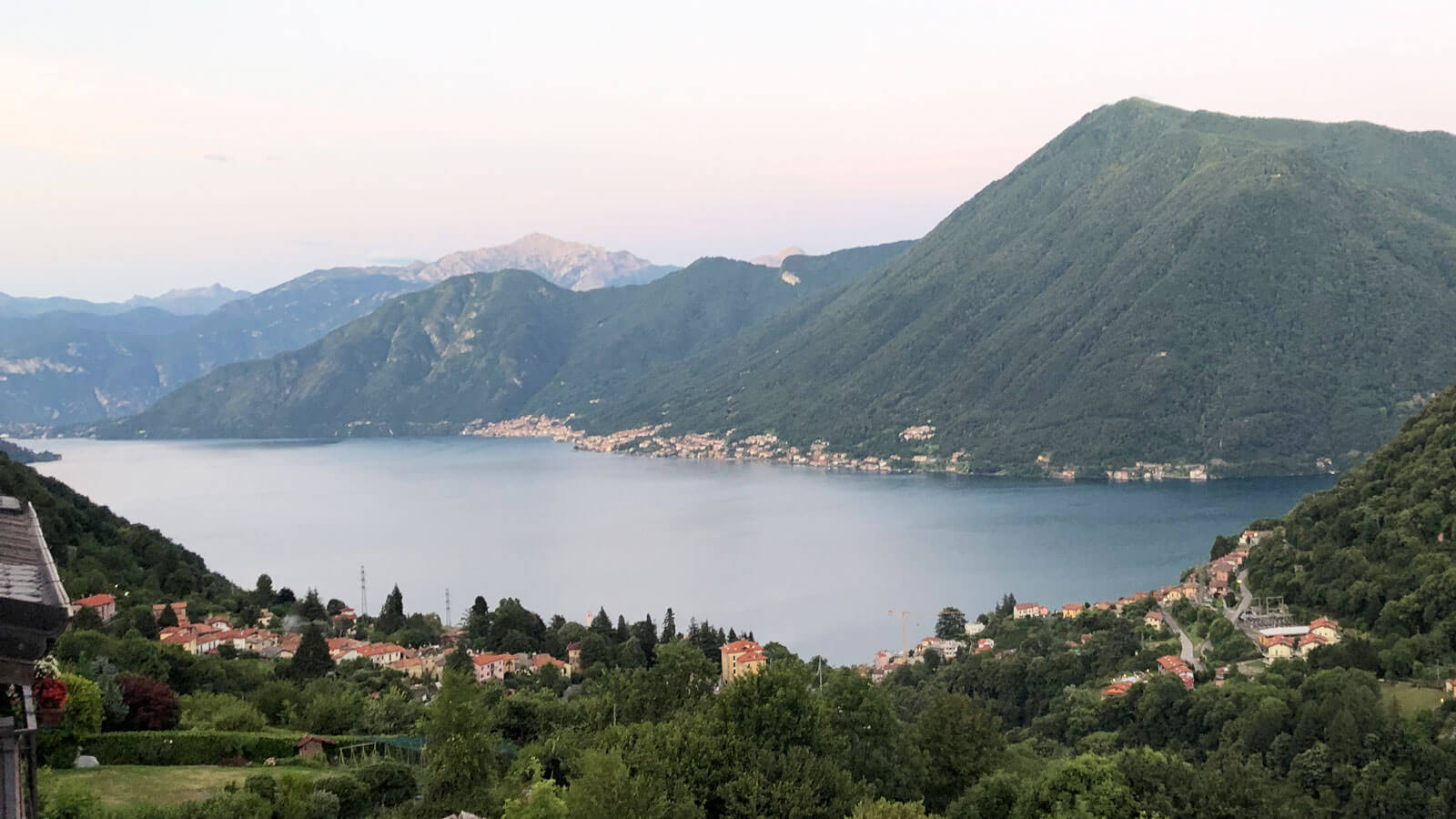 Como'daki Türk Firmaları