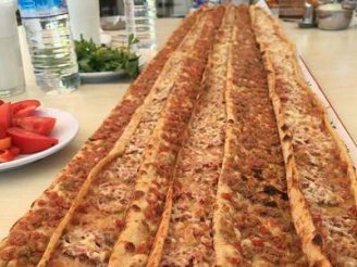 Ahmet Usta | Nevşehir Etli Ekmek - Bıçak Arası Testi Kebabı